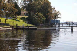 Start of the pier (as viewed from
                the side)- showing missing 40 feet