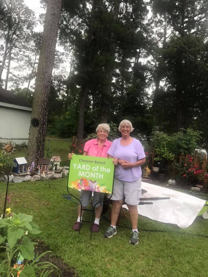 209 Yeopim Trail - Marge & Robin Engle - June 2020 Yard of the Month