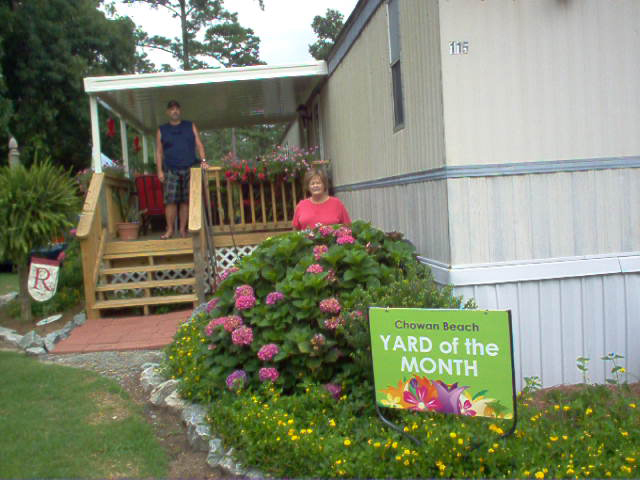 Picture of June 2013 Yard of the Month